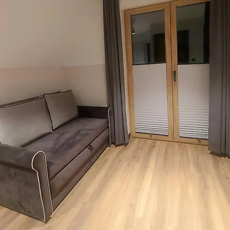 Homestay Pod Reglami
