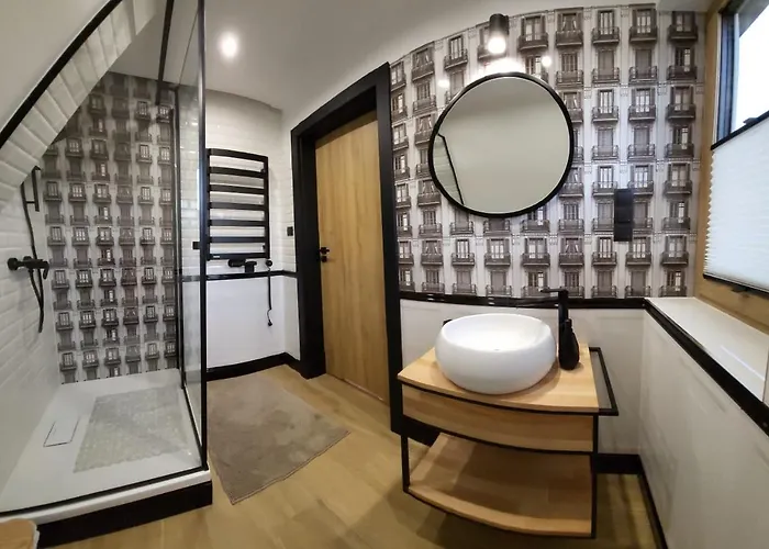 홈스테이 Pod Reglami *